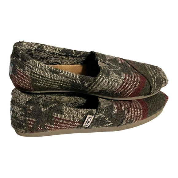 TOMS southwestern textile print gray wine flats western boho vibe size 7 - Picture 5 of 10